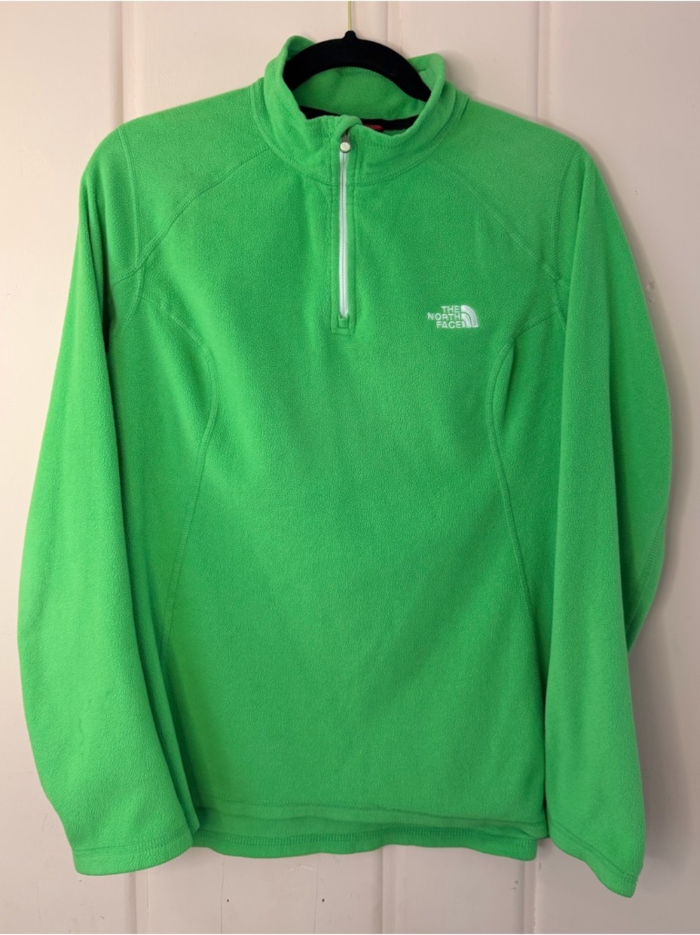 The North Face Womens Vibrant Green Zip-Up Sweater SzLarge
23” pit to pit